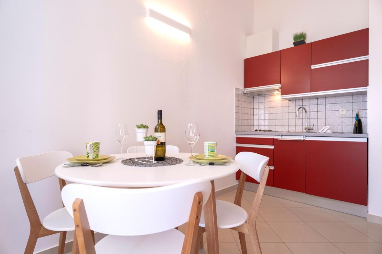 Hektorovic Poolside Apartments Bol Dış mekan fotoğraf