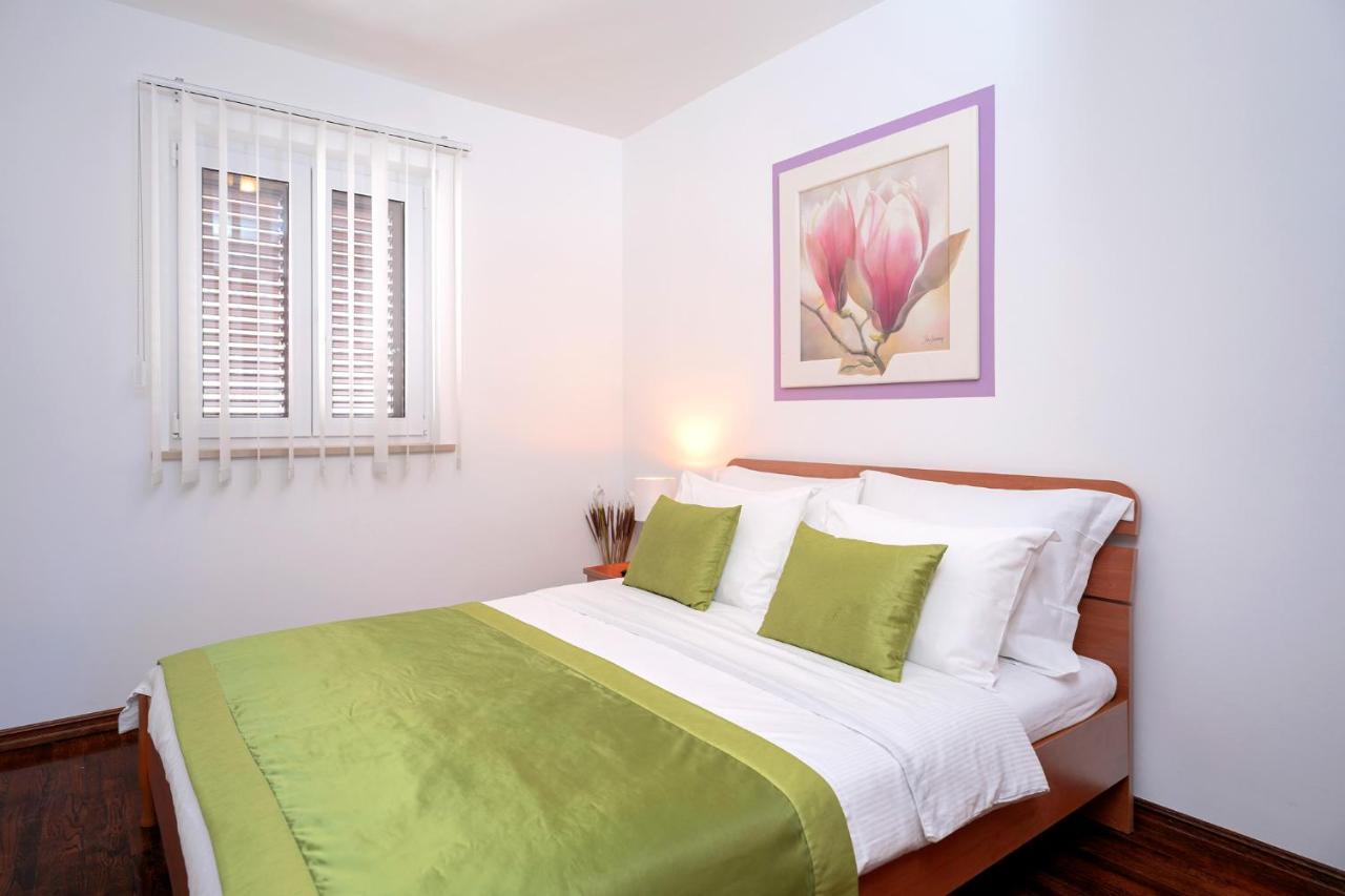 Hektorovic Poolside Apartments Bol Dış mekan fotoğraf